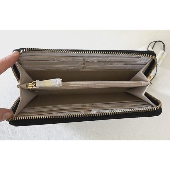 New Marc Jacobs Zip Around Continental Wallet Marshmallow - Picture 2 of 4